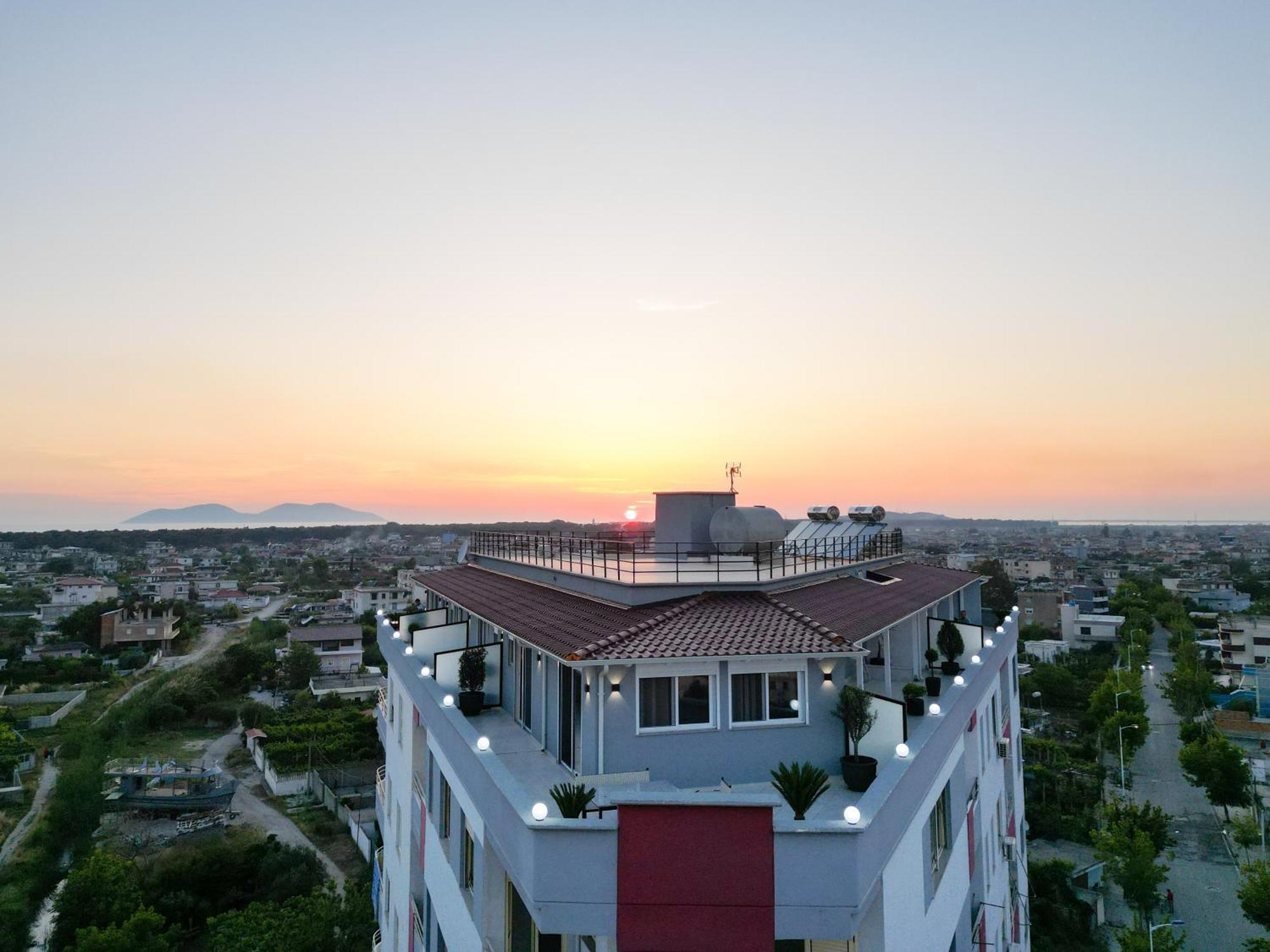 Queen Apartmets Vlorë Zimmer foto