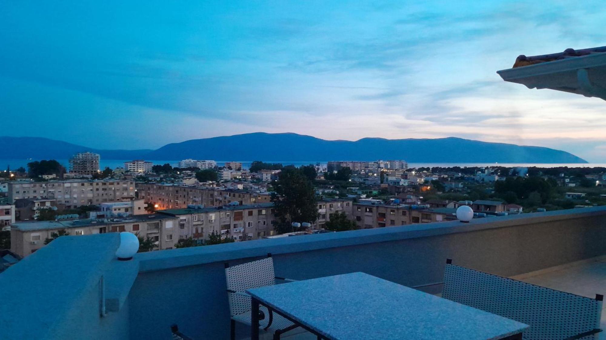 Queen Apartmets Vlorë Zimmer foto