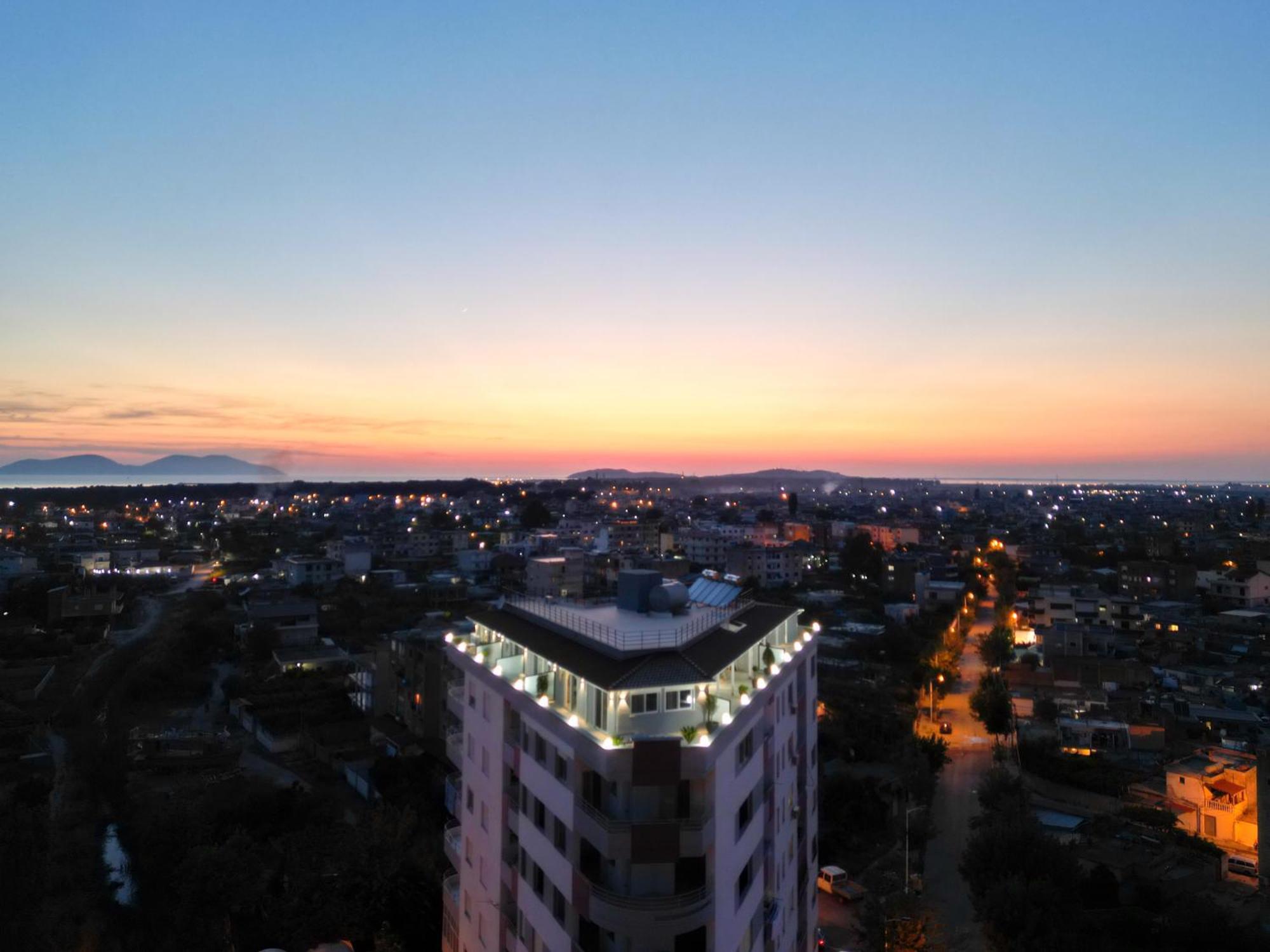 Queen Apartmets Vlorë Zimmer foto